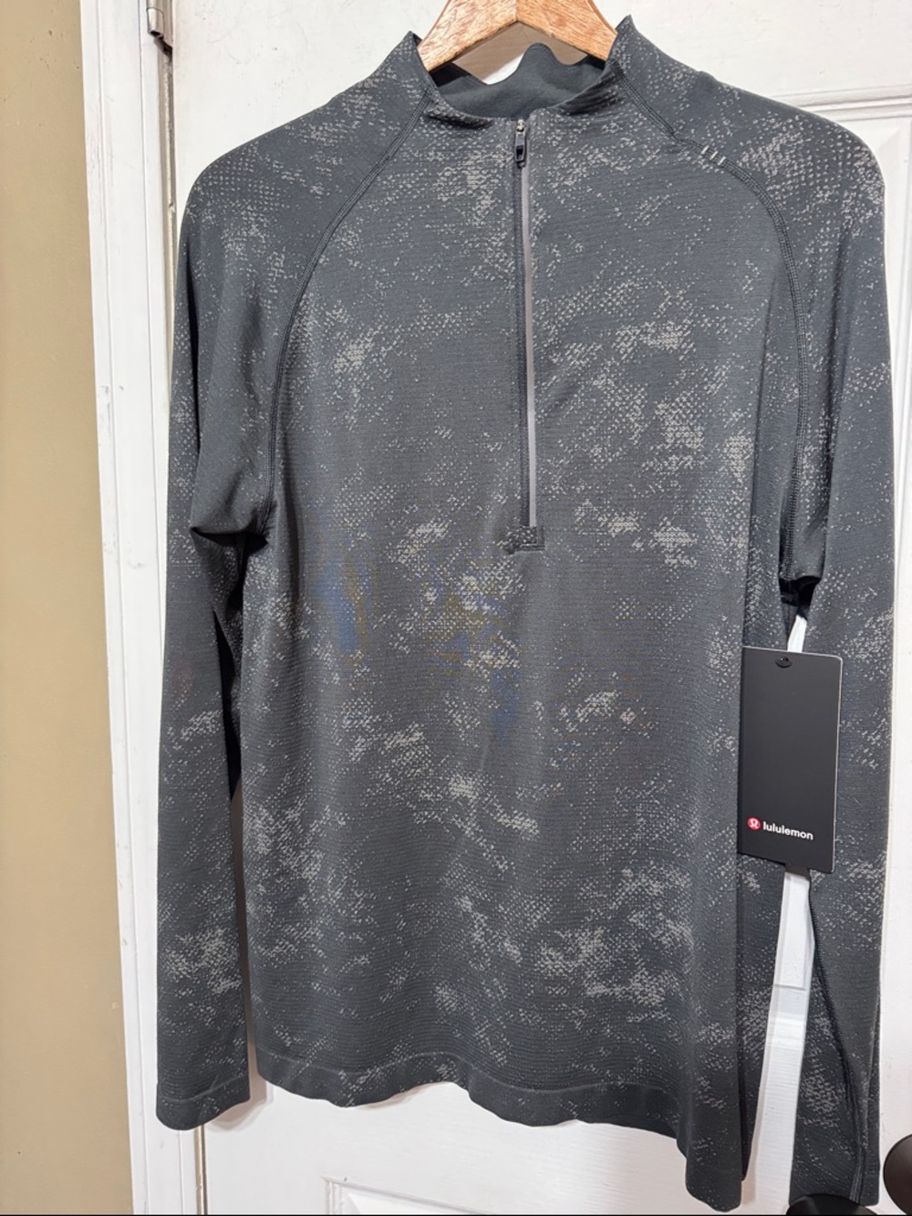 NWT lululemon Metal Vent Tech 1/2 Zip 2.0 Long Sleeve Top Small